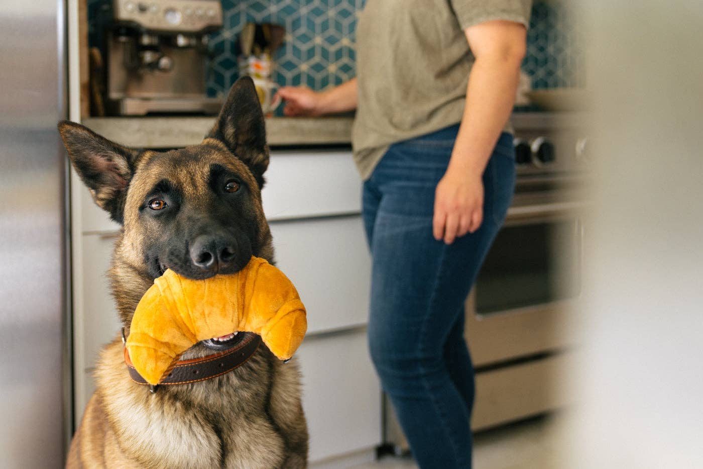 P.L.A.Y croissant - interaktivní hračka